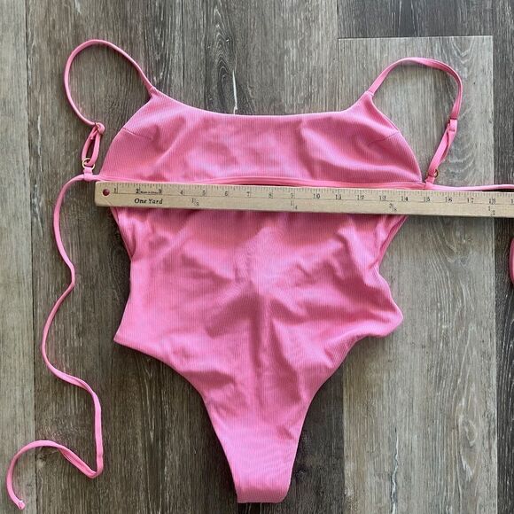 NWT Lspace Bree One Piece Classic in Pink Size Medium - Picture 9 of 15